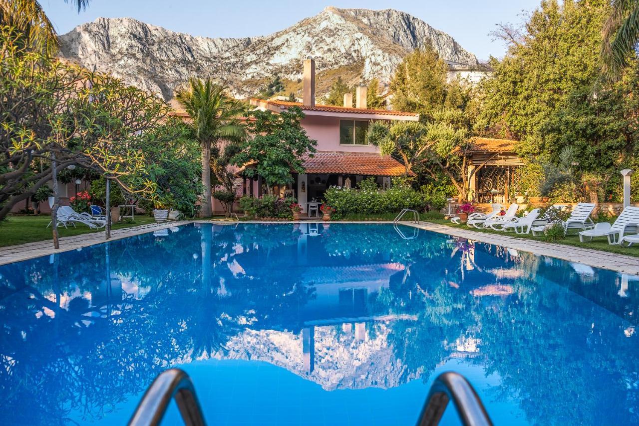 Villa Megna - Green Paradise B&B Палермо Екстериор снимка