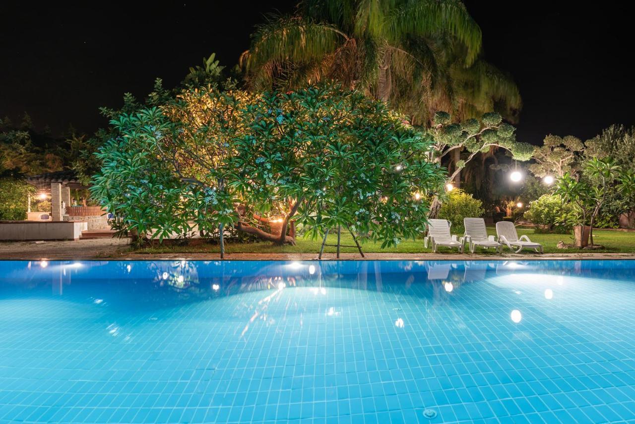 Villa Megna - Green Paradise B&B Палермо Екстериор снимка