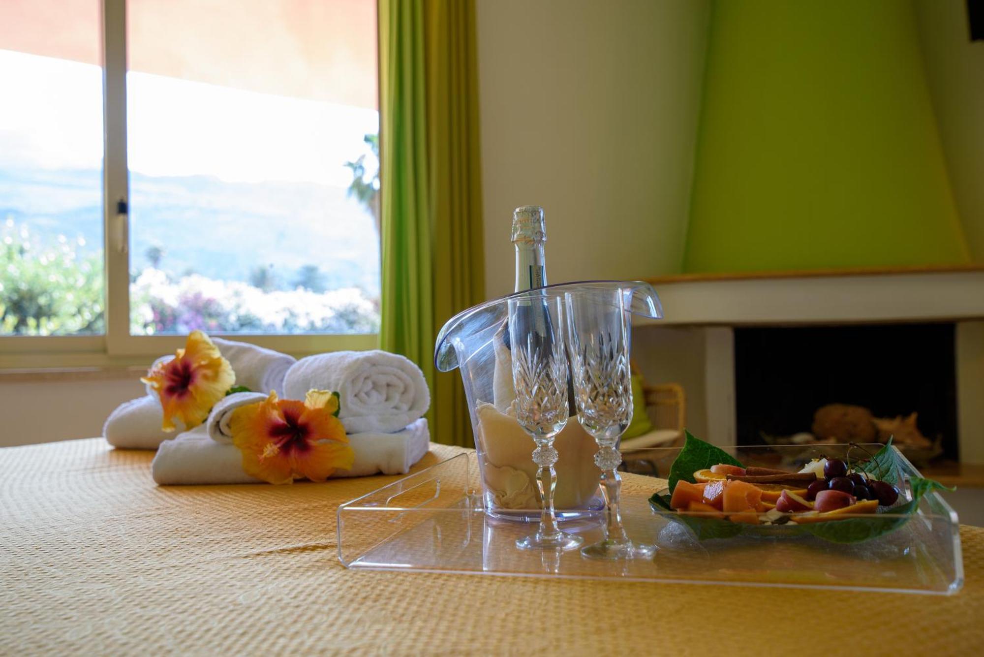 Villa Megna - Green Paradise B&B Палермо Екстериор снимка